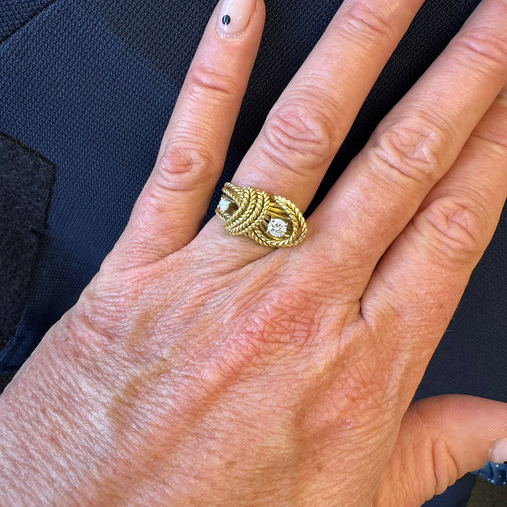 18ct Gold Twisted Rope Ring with Diamonds