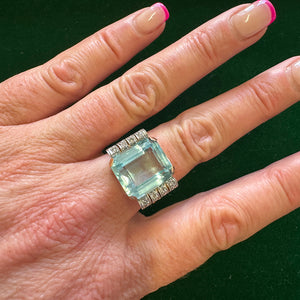 1940s Aquamarine and Diamond Retro Ring