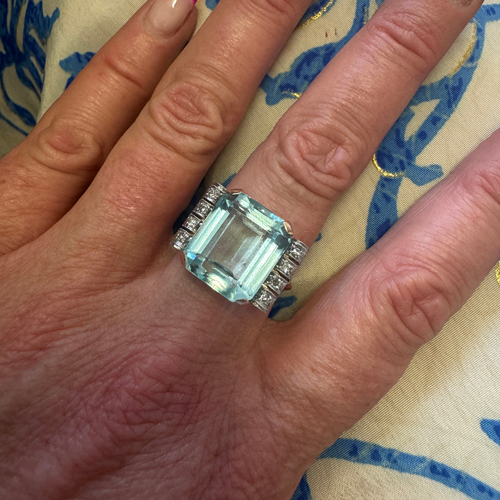 1940s Aquamarine and Diamond Retro Ring