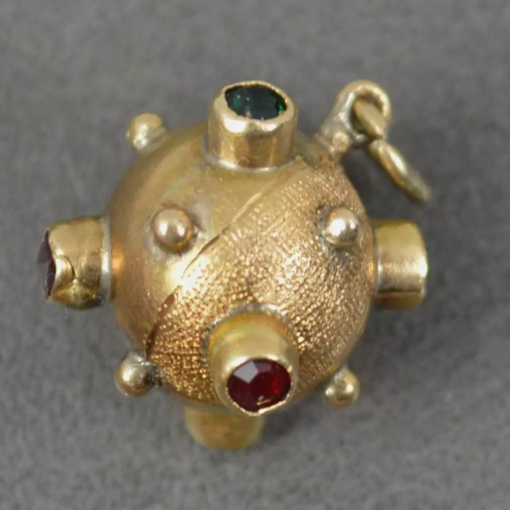 9ct Gold Sputnik Crater Ball Pendant with Red & Green Stones – c.1960