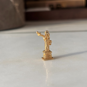 Statue of Liberty Vintage 9ct Gold Charm