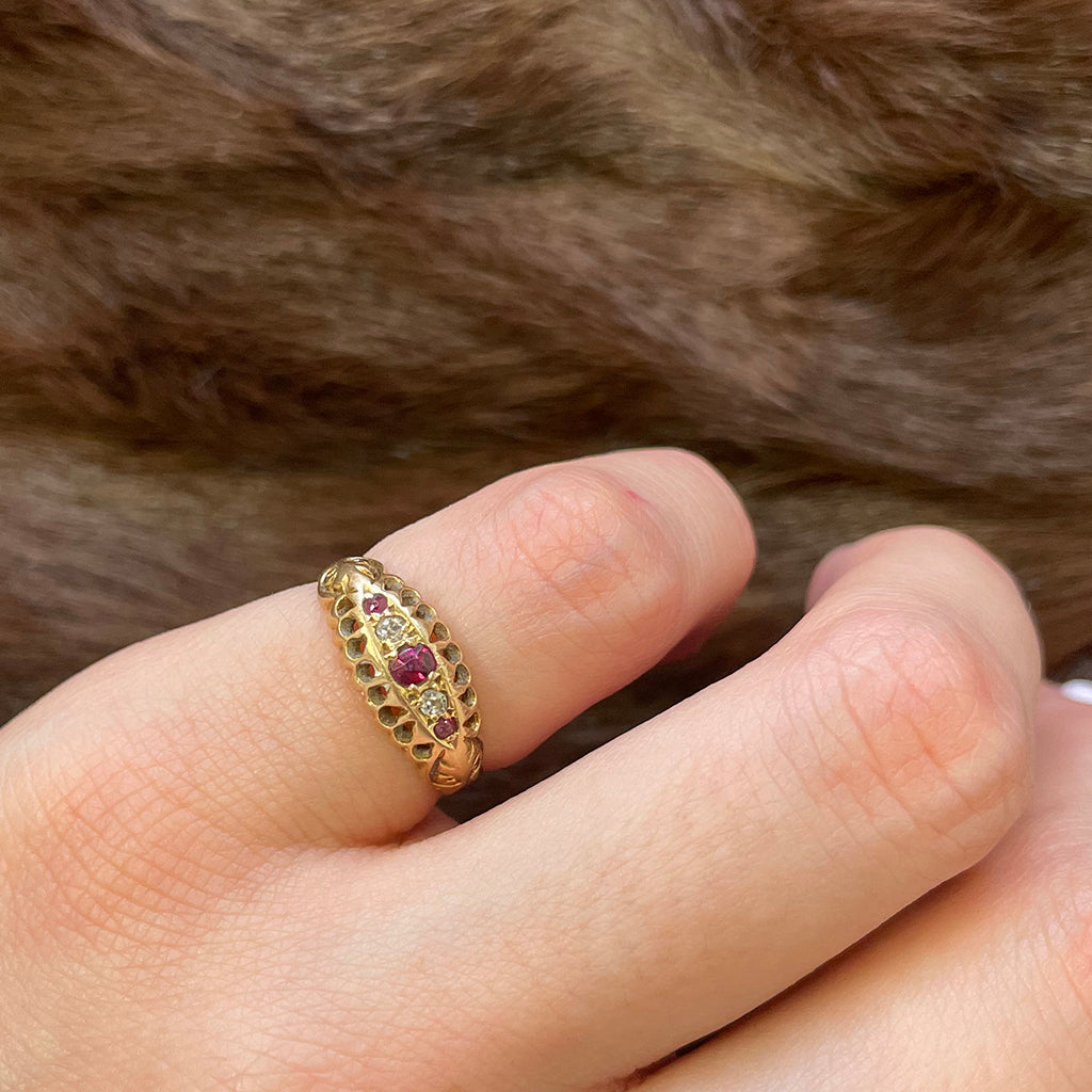 Antique 1910 Ruby and Diamond Ring in 18ct Yellow Gold