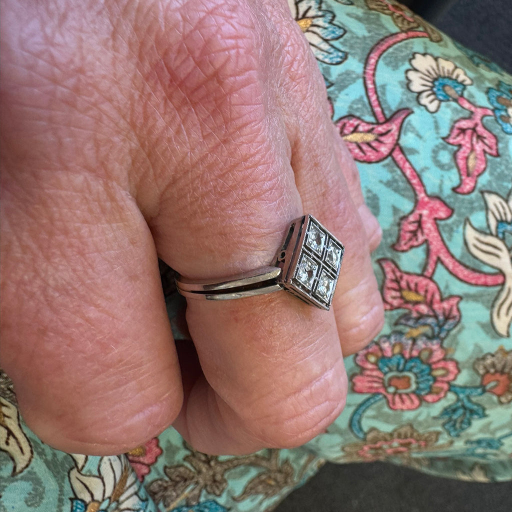 Art Deco 1920s Platinum Ring with Four Diamonds, 0.50ct