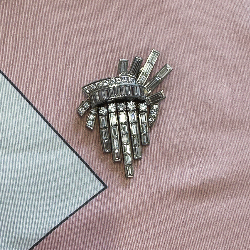 Art Deco Diamond Brooch (Fan / Sunburst)
