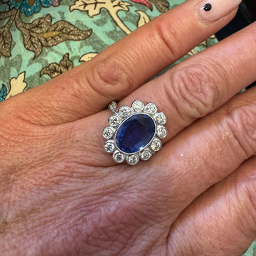 Ceylon Sapphire and Diamond Ring in Platinum, 1990s
