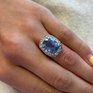 Ceylon Sapphire and Diamond Platinum Ring, 1960s