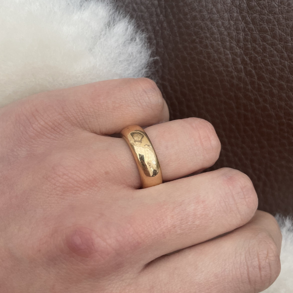 Super Heavy Vintage 22ct Gold Wedding Band – 20g+ & 7mm Wide