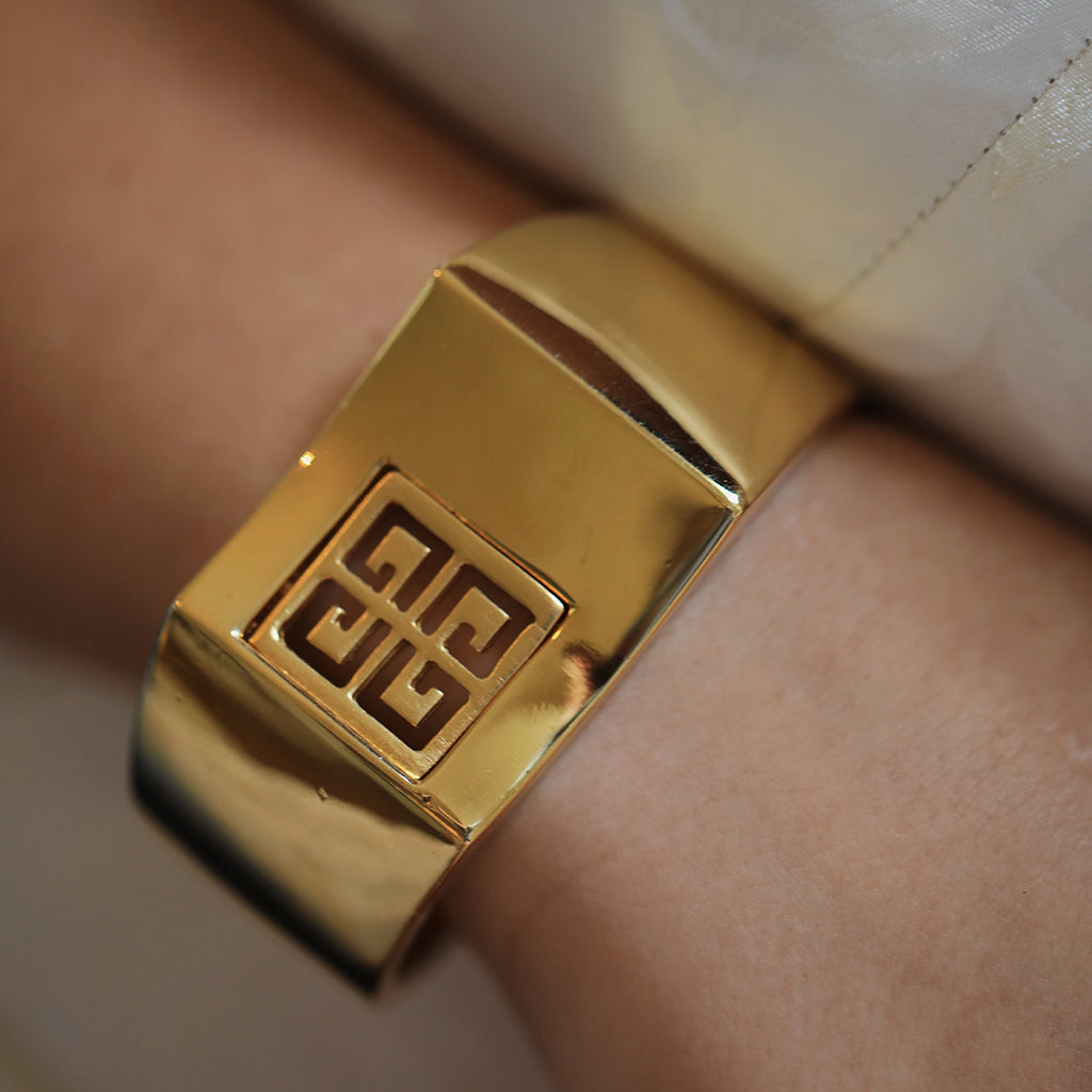 Vintage Givenchy, Gold Plated Logo Cuff Bracelet - Omnēque