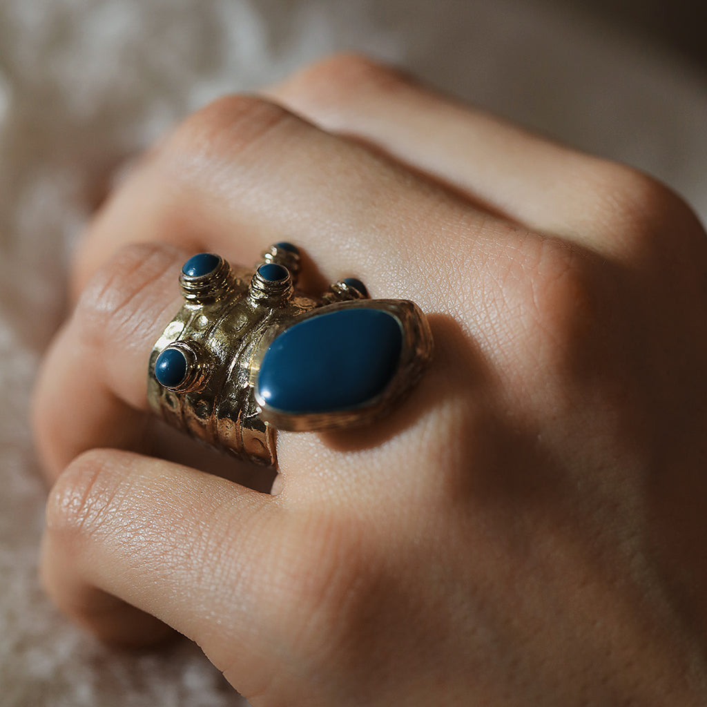 Yves Saint Laurent YSL Arty Cabochon Navy Dot Chunky Statement Ring – 1970s